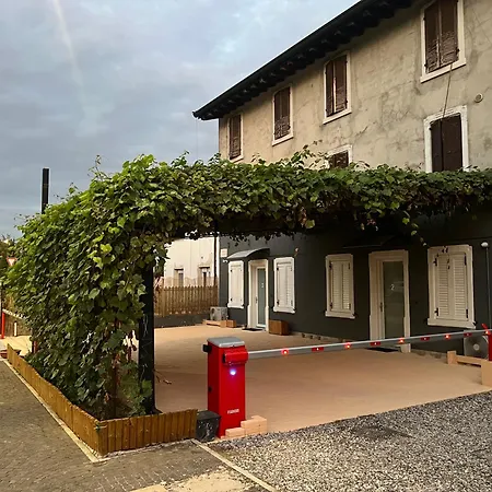 게스트하우스 La Pergola 도소부오노